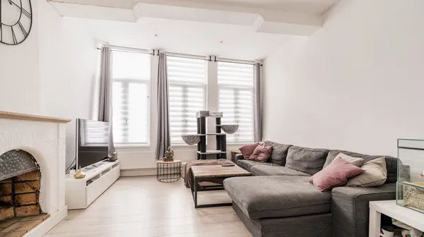1751882390-Veemarkt 17 2800 020